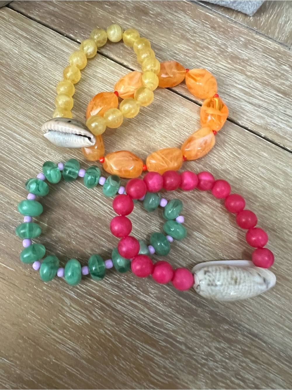 Beaded Shell Stretch Bracelets - Set of 4 (Yellow, Orange, Green, Pink)